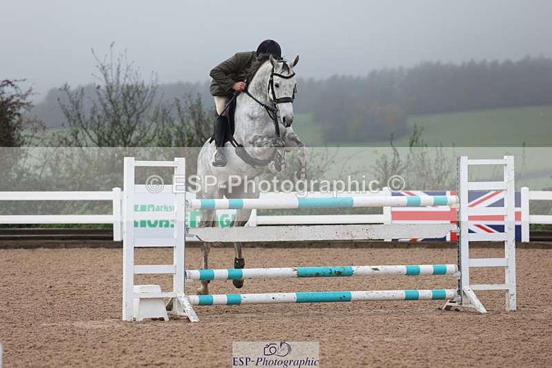 231112A-131850-04389 - Cls 20 Newcomers & 1.10m Open