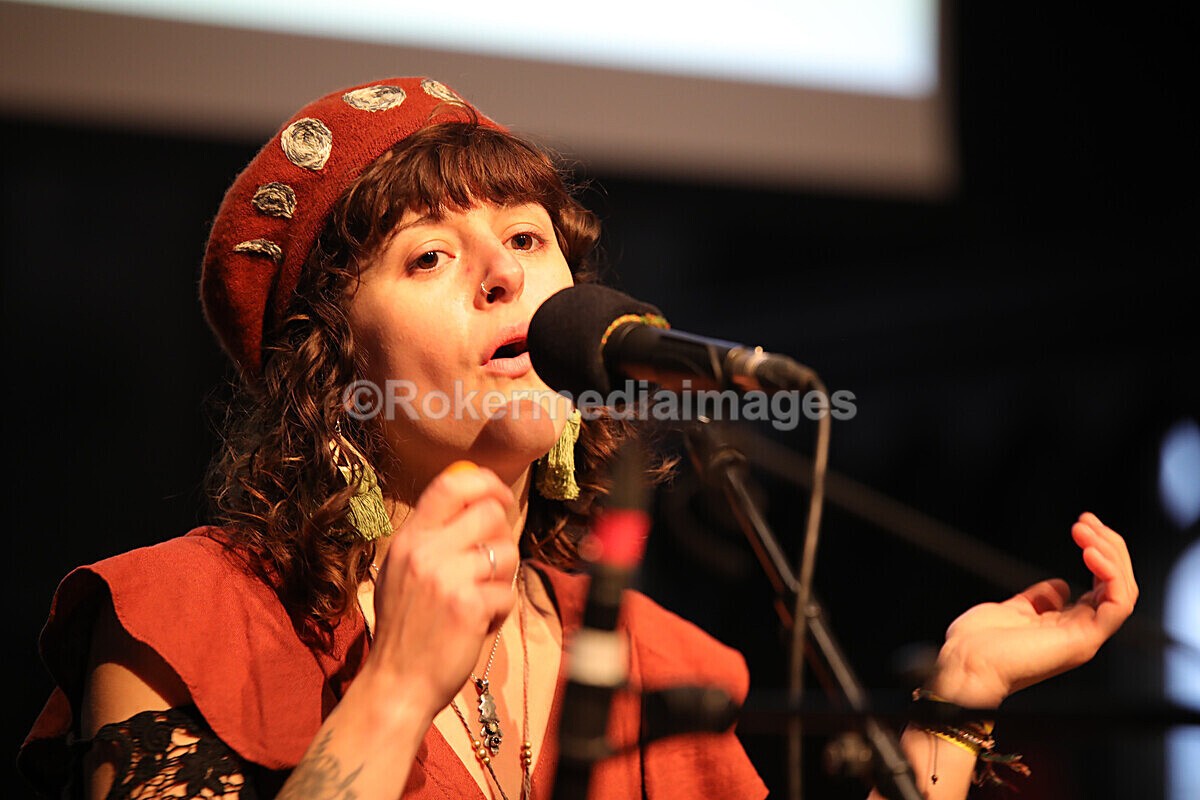 FOLK N BLUES-249 - FOLK and BLUES SEPT 2022