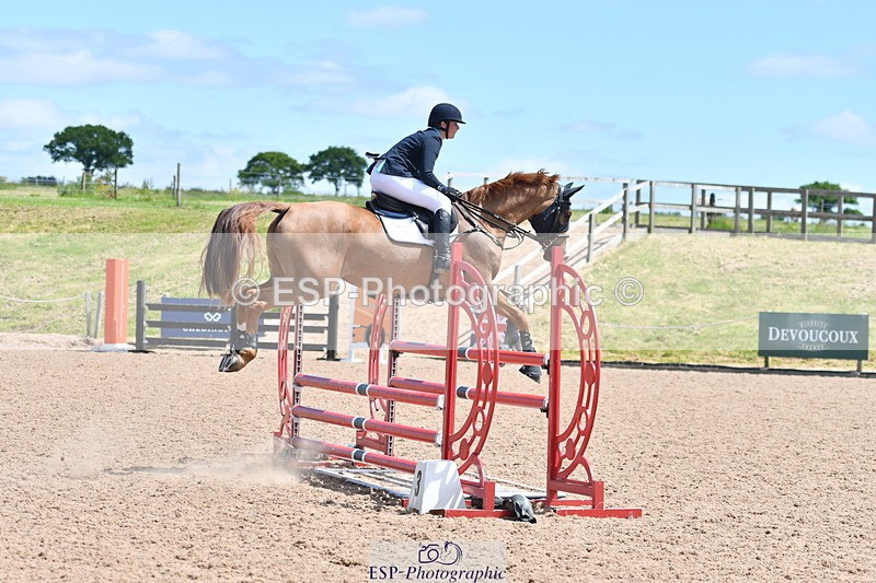 240609A-121717-05107 - Cls 18 Snr Newcomers and 1.10m Open