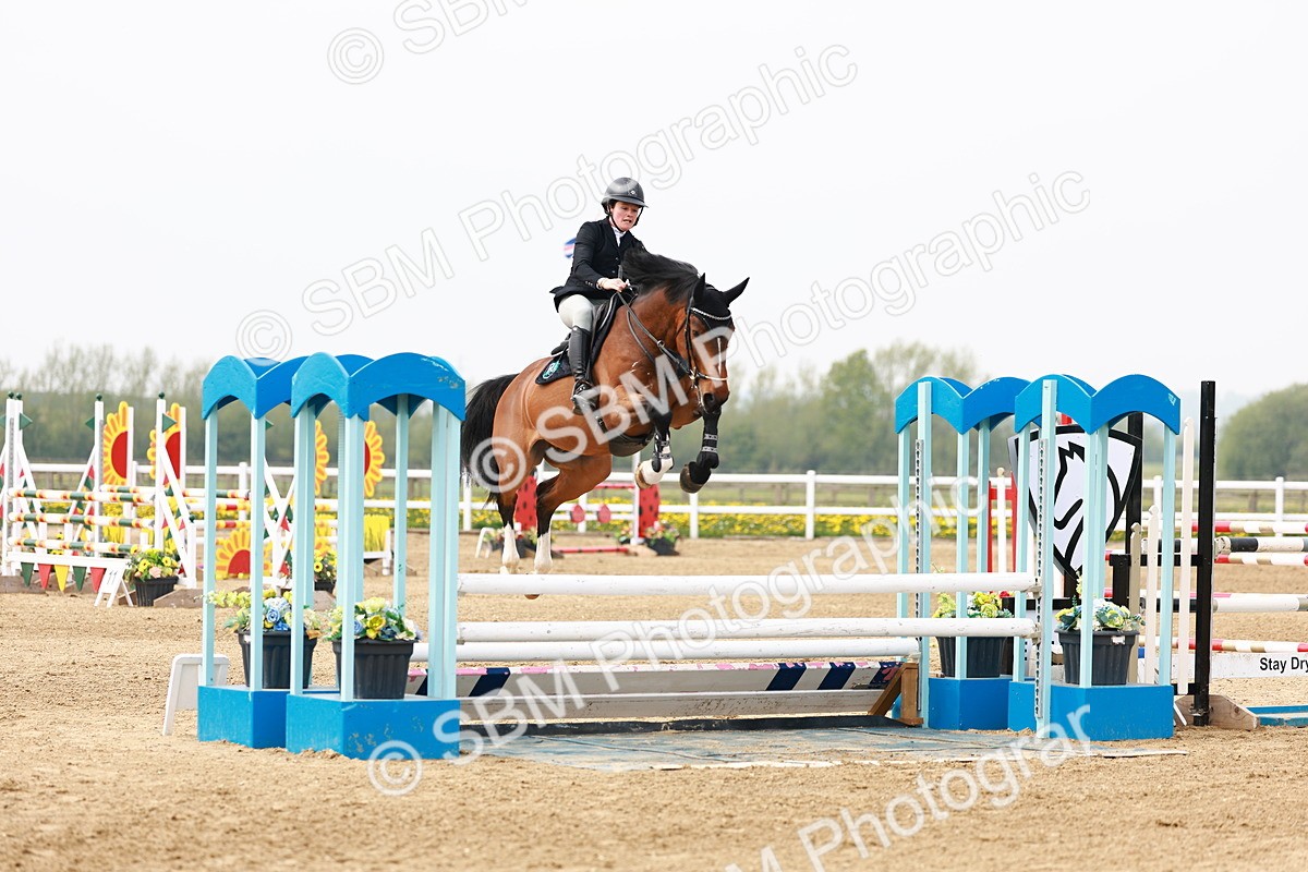  - Class 18 - Senior Newcomers - 1.10m