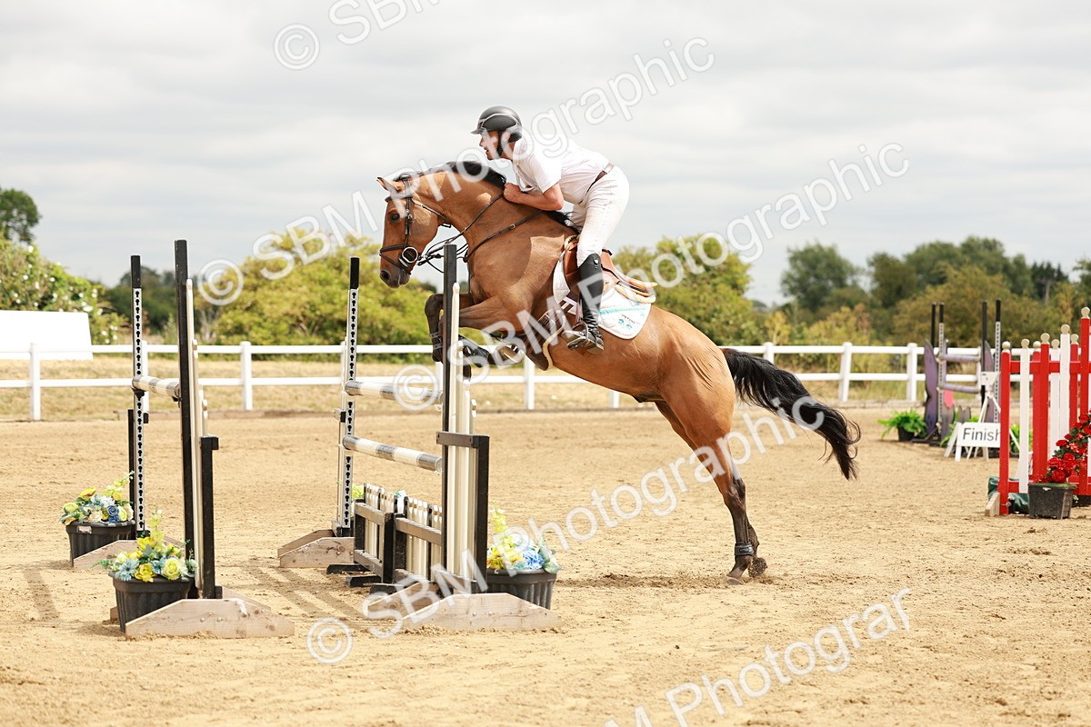 SBM_017611 - Class 21 - Senior Newcomers Championship 2d Rd