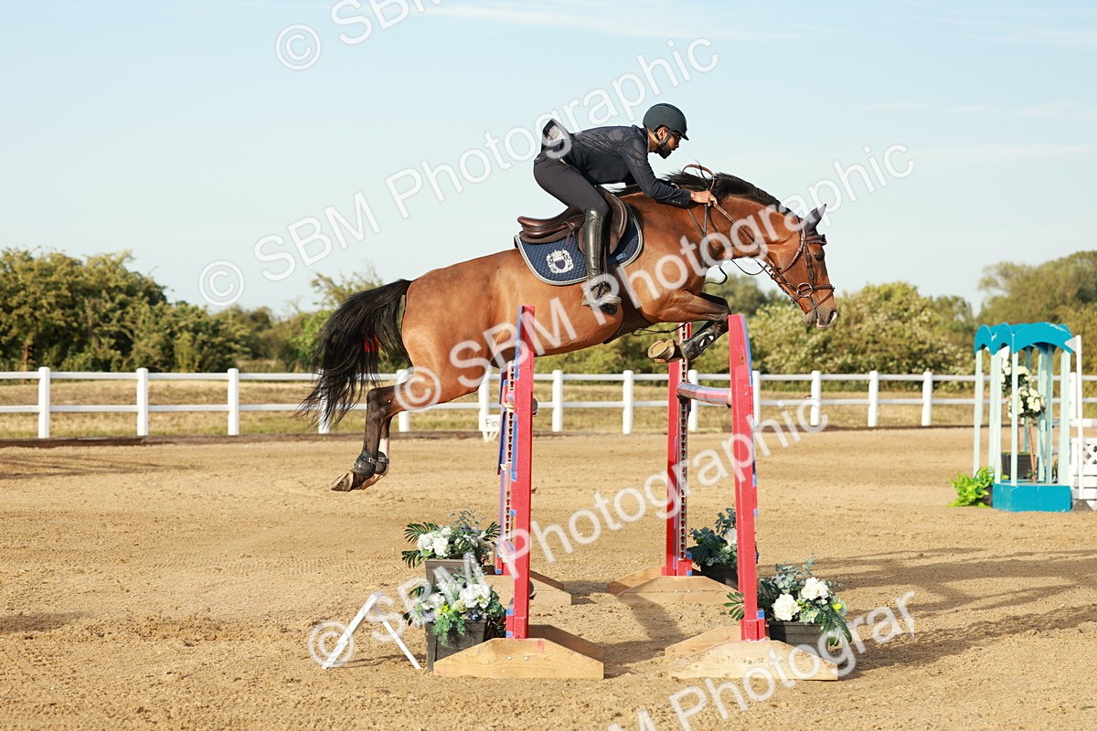 SBM_009070 - Class 6 - National 1.30m 1.40m Open Handicap