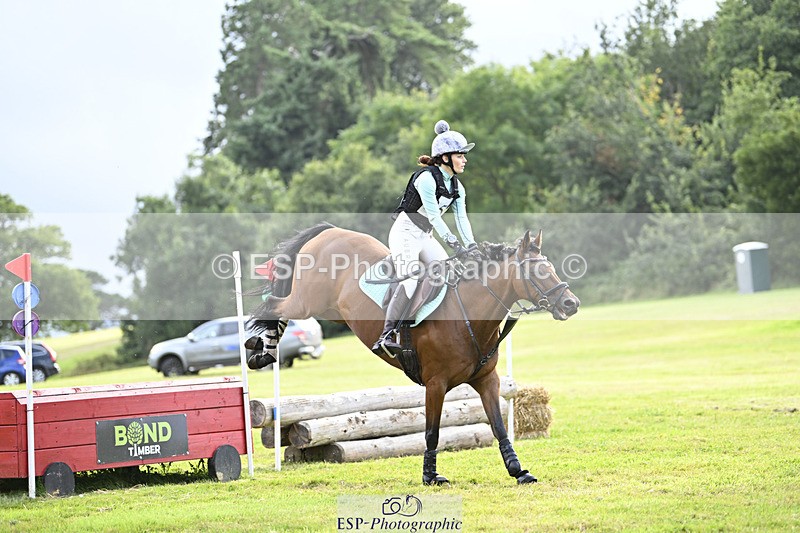 240825X-171606-37695 - 80cm XC 16.30 to 17.30