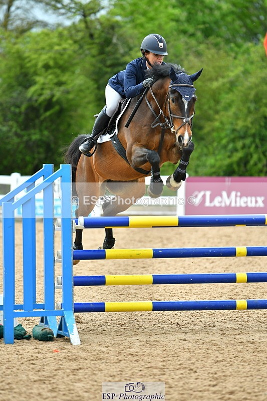 230507A-132922-08140 - Cls 43 1.05m Amateur Quali