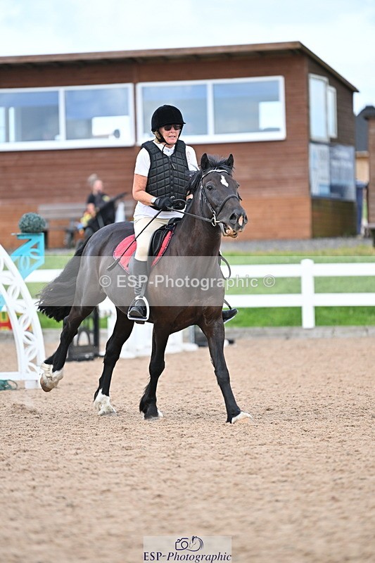 240806A-153801-00063 - Clear Round & 60cm BS Club & Schools