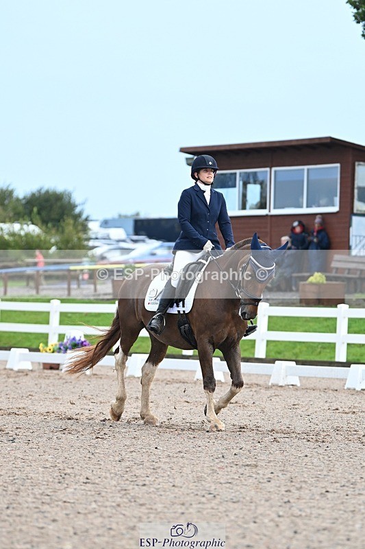 250907-105821-07063 - 017-Natalie.RosewarnePenpont.Fancy.That