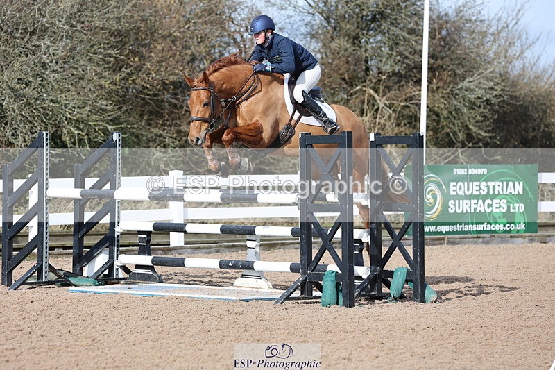 240223A-114254-00944 - Cls 4 Snr 1.05m Open