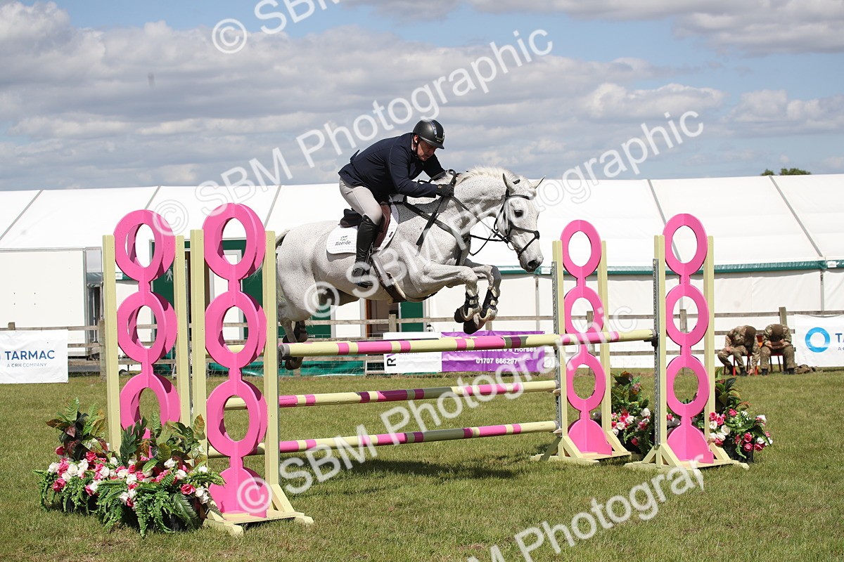 SBM_17405 - Class 208 - Senior Foxhunter 1.20m Open