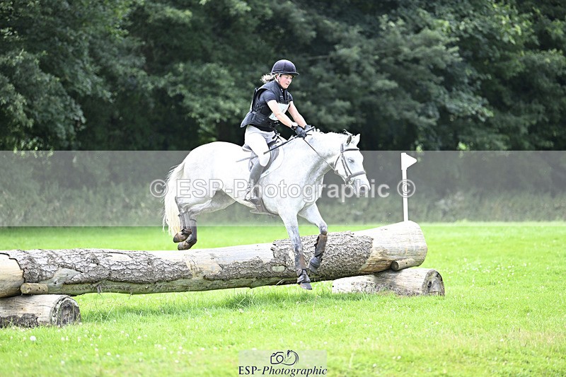 240804-155958-18474 - 663-Emma_Langfjord-Friend-MOUNTROSS_FIONN