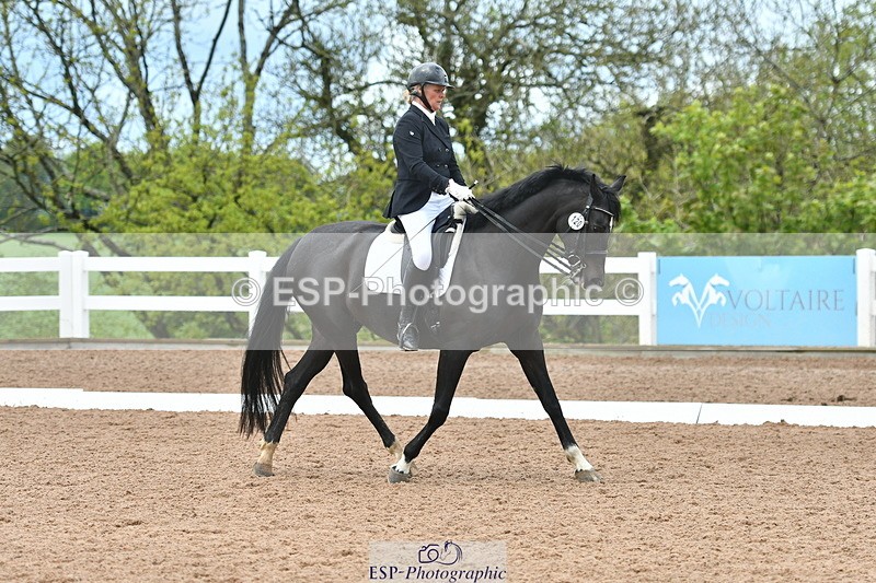 230511A-142802-00933 - BD Cls 14 Adv Medium 98