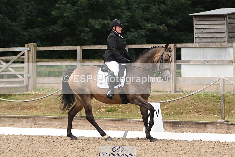 250719A-104307-03982 - 127-Jocelyn.Gilmore-Spring.Lily