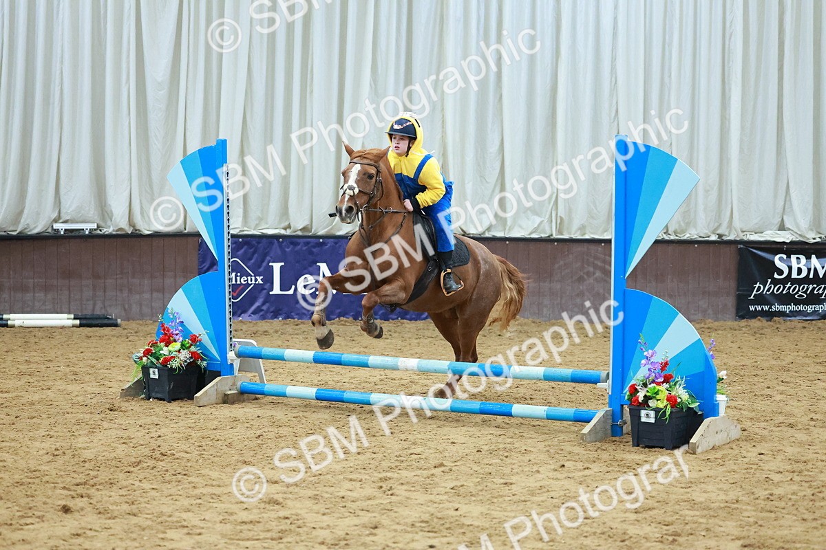 SBM_002268 - Class 3 - Horse & Hound (60cm)