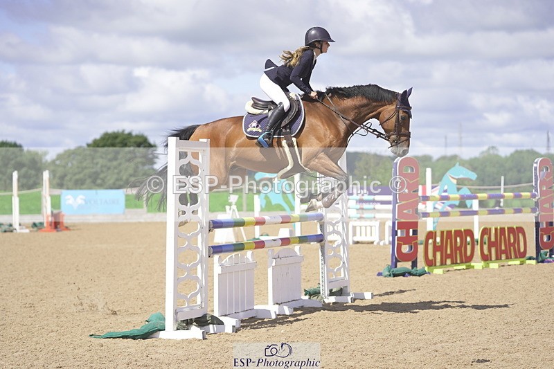 230806A-112850-01598 - Cls 13 Snr Newcomers & 1.10m Open