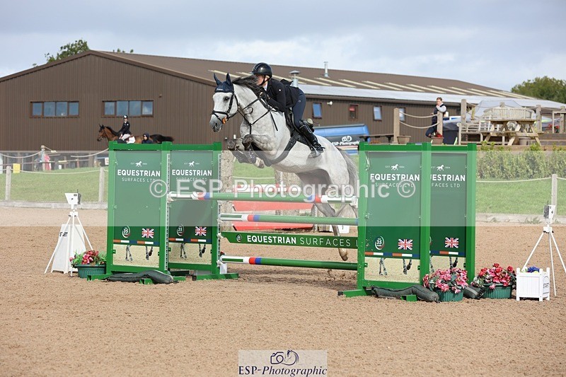 250911-104529-00724 - Cls 2 Snr Newcomers