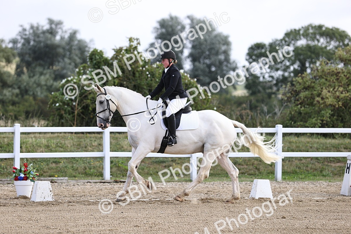 SBM_015369 - Class 14 - Novice 23 - 9.05-10.08