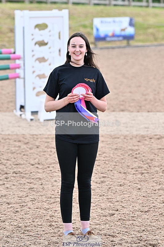 240608A-140110-02688 - Cls 4 Snr Newcomers and 1.10m Open