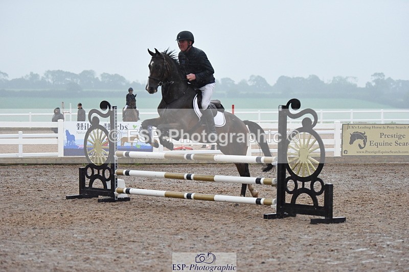 230917A-104742-06327 - Cls 33 British Novice & 90cm Open
