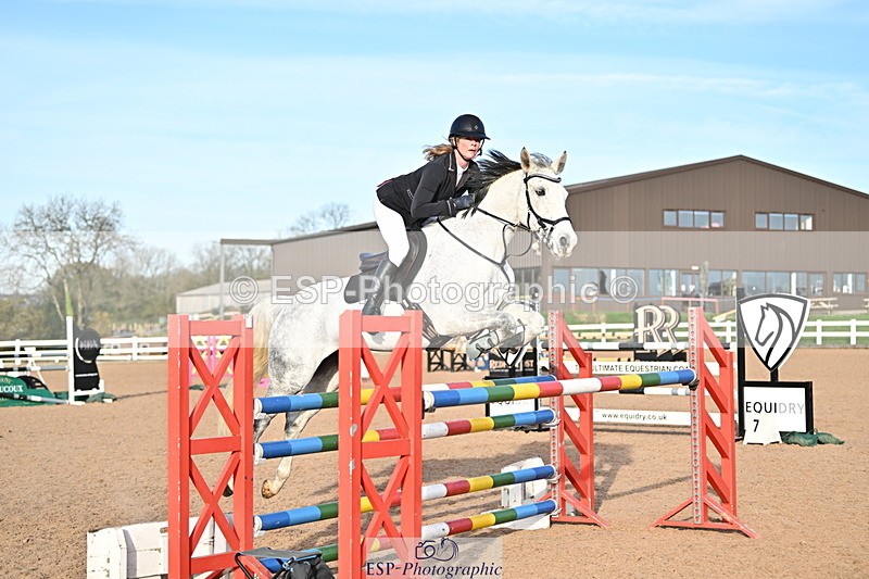 241113A-142101-00860 - Cls 05A&B Snr Fox & 1.20m Open