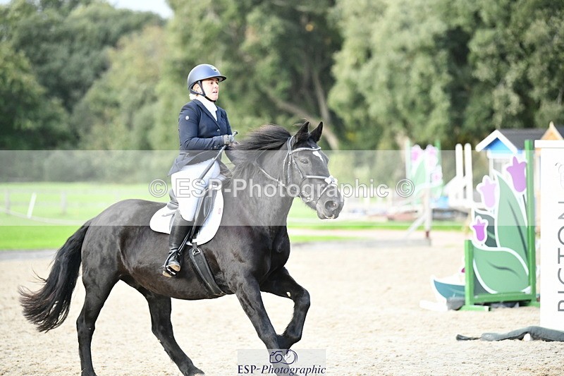 251004A-164554-02202 - Classes 10 & 11 80cm