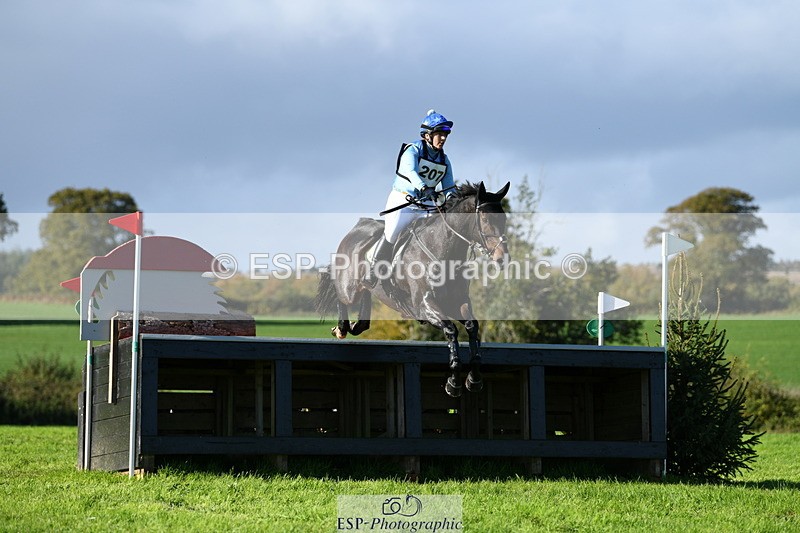 251024A-143823-13474 - C-207-Alice.Dunsdon