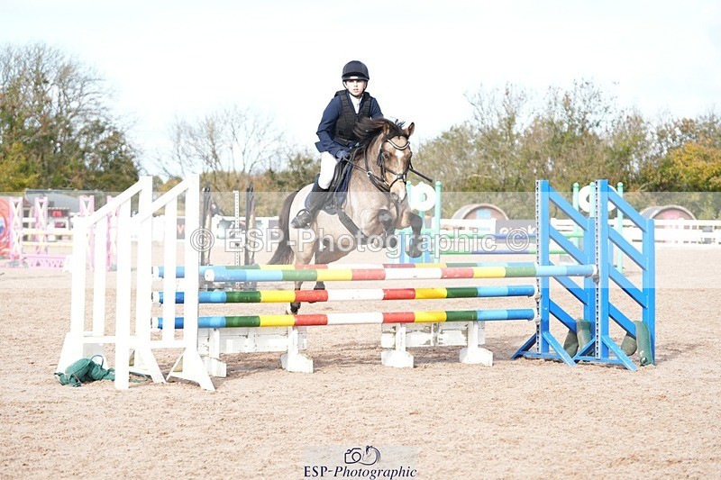 251025-125444-00427 - Cls 9 Pony Winter Discovery and 90cm