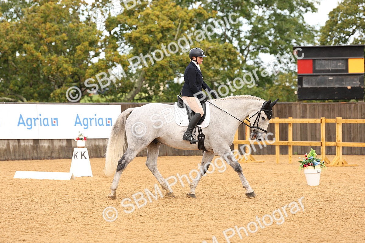 SBM_03439 - D1 - Small Tour Championship Intro 1