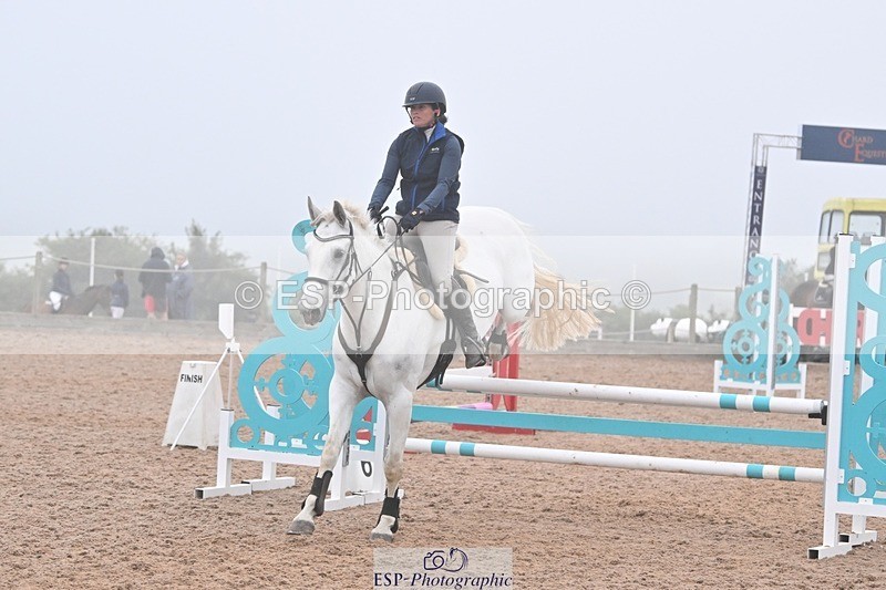 240813-192614-00925 - Classes 7 A&B 90cm