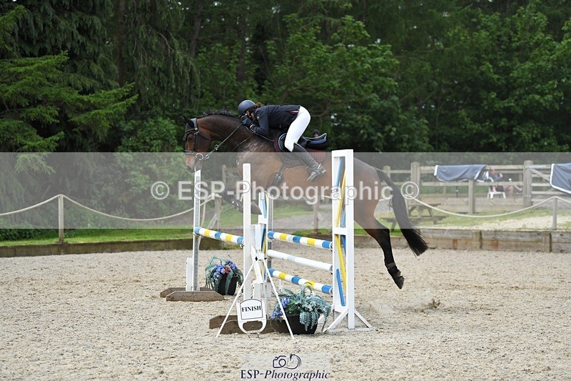 230514-111720-10379 - Cls 33b Snr 1.00m Open Final