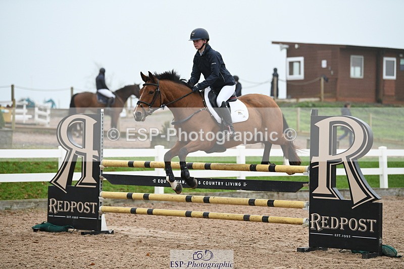 241103A-103217-07490 - SUN Cls 21 Snr Newcomers and 1.10m Open