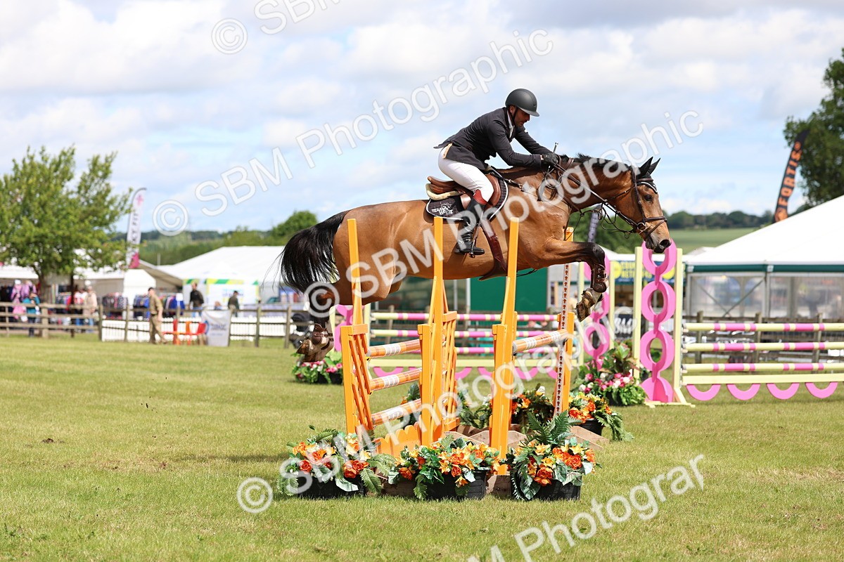 SBM_13627 - Class 206 - Senior Newcomers - 1.10m Open