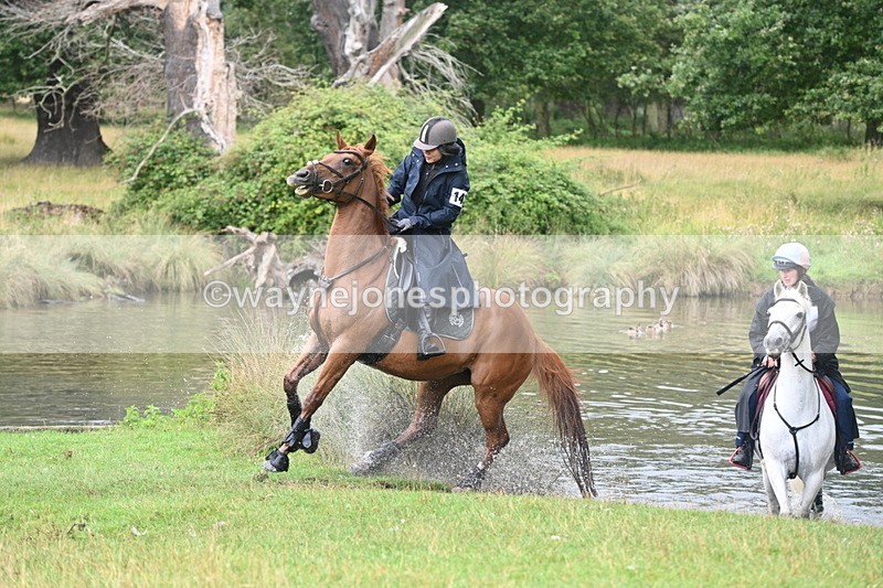 WJ7_9400 - Time at Water 12:24 to 13:32