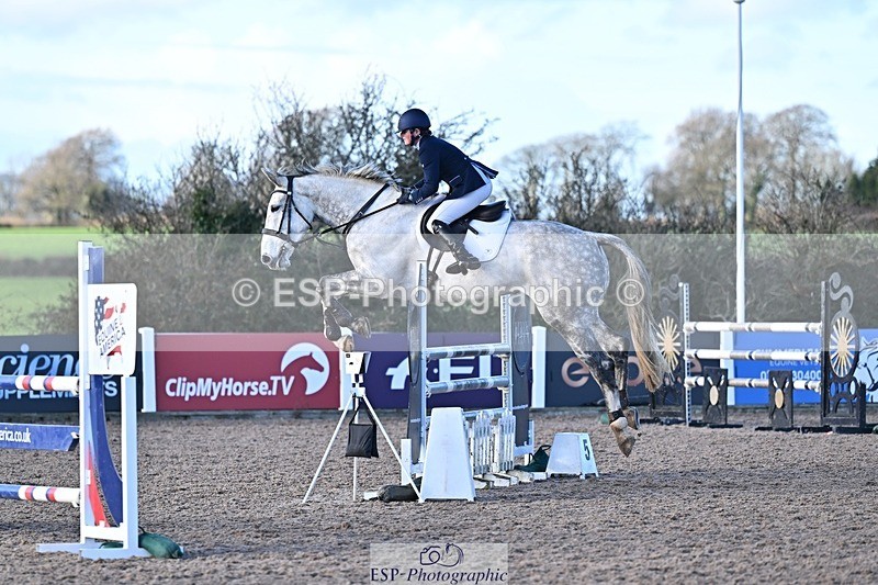 251203-130121-00606 - Cls 4 Newcomers and 1.10m Open