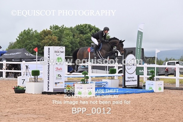 BPP_0012 - CLASS 25 SUN HOYS Redpost Equestrian Senior Foxhunter Second Round