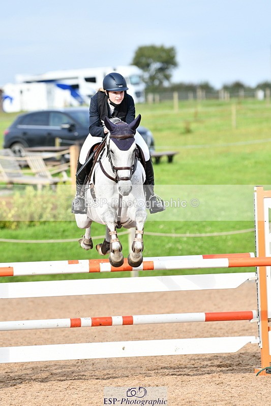 240915A-164635-11104 - Cls 30 Snr Foxhunter