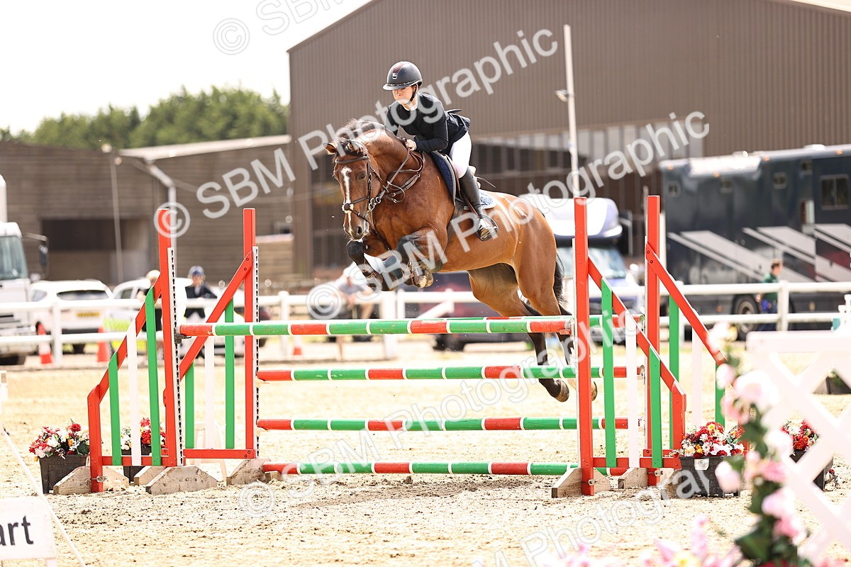 SBM_003419 - Class 22 - Senior Foxhunter 1.20m