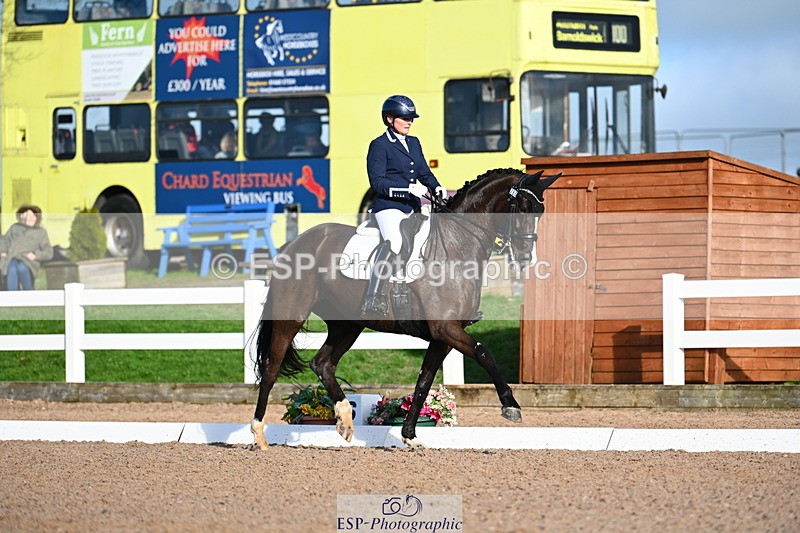 240218A-145218-08944 - 280-Nicola.Buchanan-ST.GILES.DARK.MAGIC