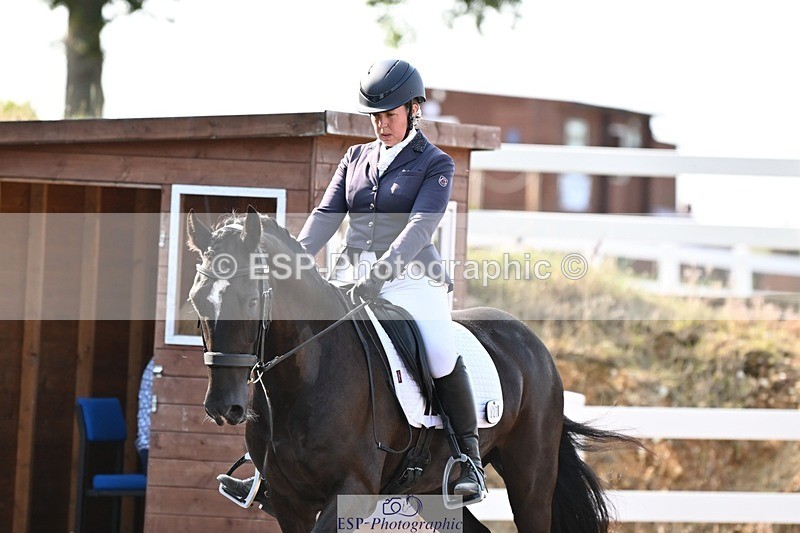 250815-094843-00206 - 027-Samantha.PringTongwynlais.Moon.Dancer