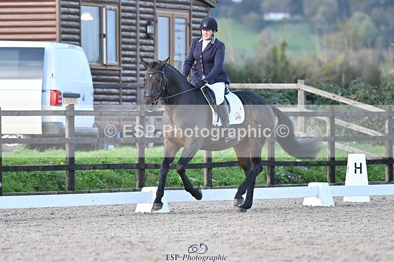 231105-160951-04036 - Cls 4 Novice 24 15.24 to 16.35 break