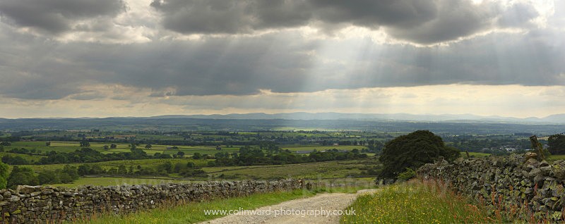 Crepuscular rays over the Eden Valley - Panoramic Landsapes