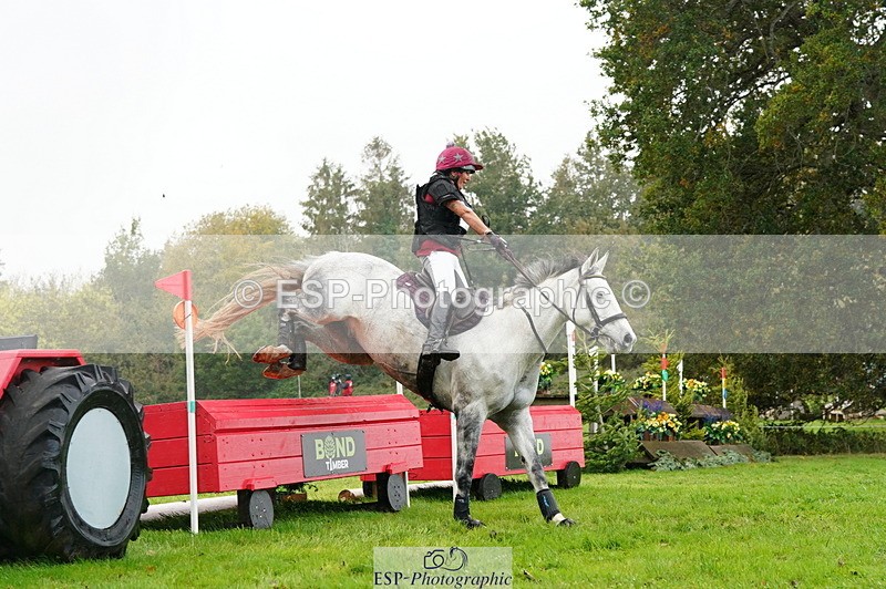 251025A-133352-20637 - F-473-Jacqueline.Cole