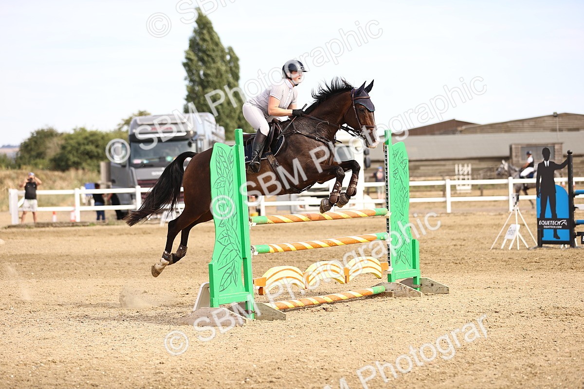SBM_001504 - Class 6 - Senior Newcomers 1.10m