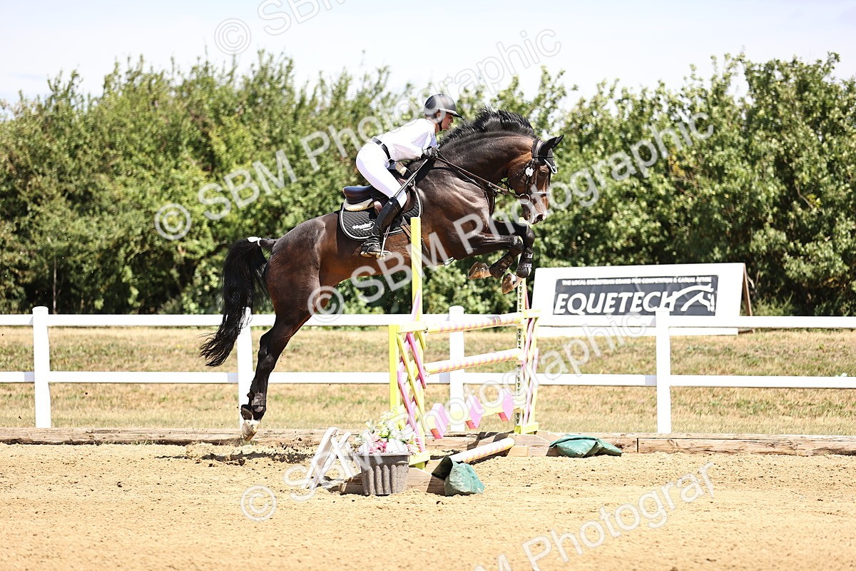 SBM_010005 - Class 9 - Senior Foxhunter - 1.20m Open