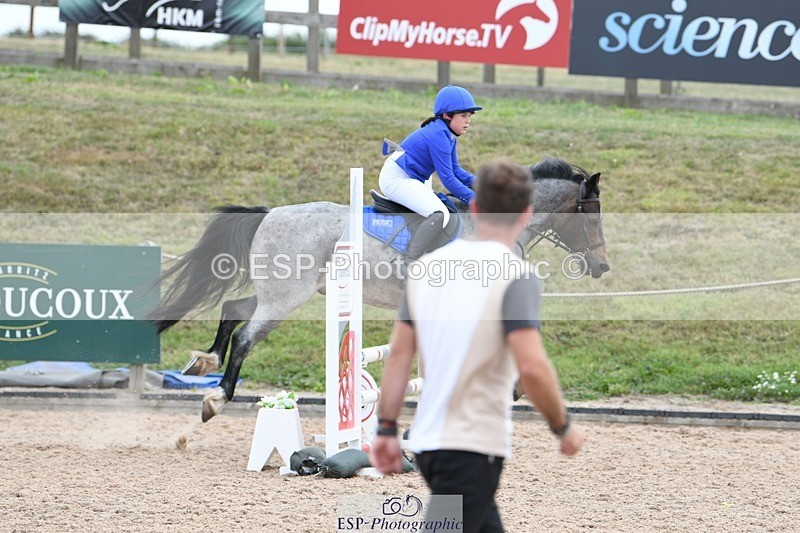 250807-125943-00923 - 70cm Round 2