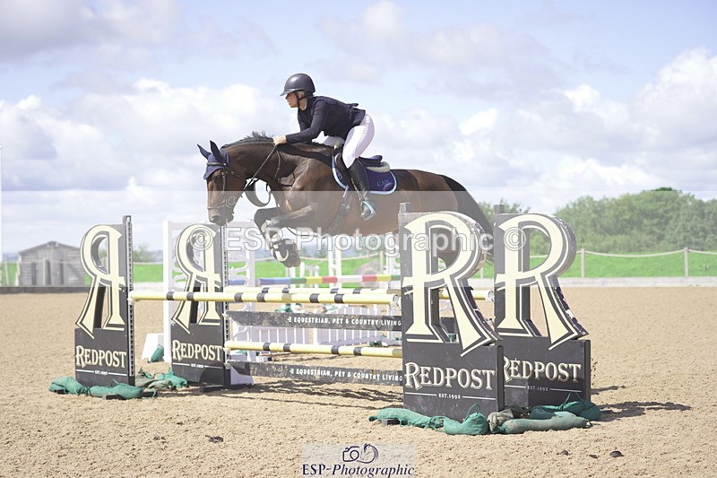 230806A-114358-01647 - Cls 13 Snr Newcomers & 1.10m Open