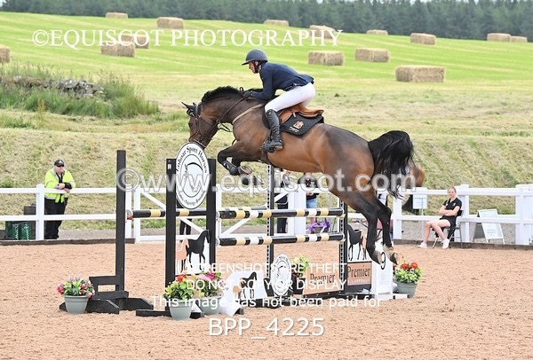 BPP_4225 - CLASS 3 WED GFS Saddles Senior Newcomers/1.10m Open