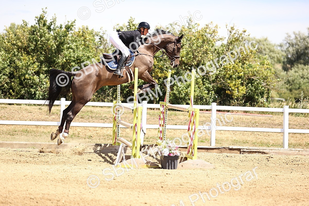 SBM_010164 - Class 9 - Senior Foxhunter - 1.20m Open