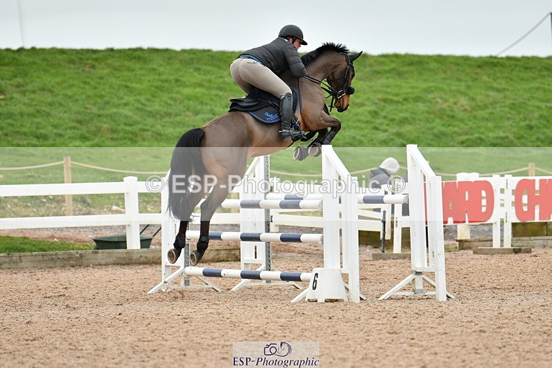 240112A-122931-00733 - Cls 5 Newcomers and 1.10m Open