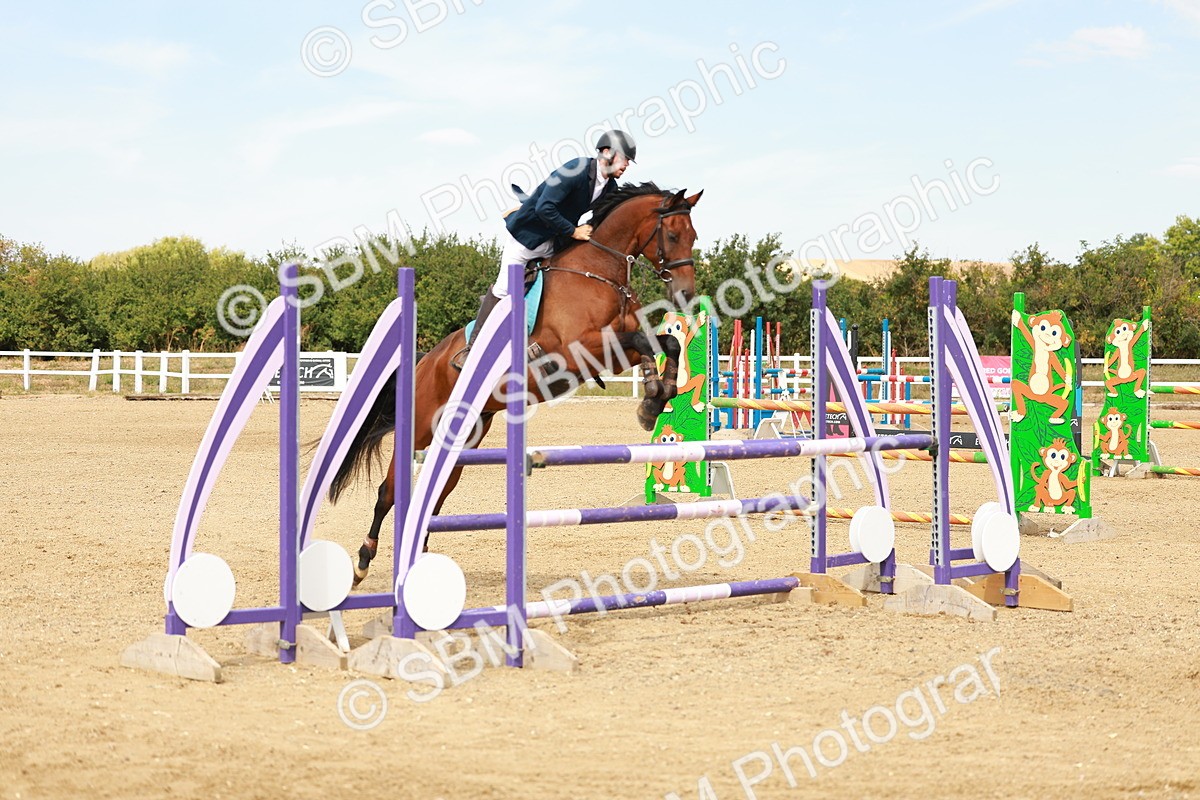 SBM_003772 - Class 14 - Senior Newcomers 1.10m