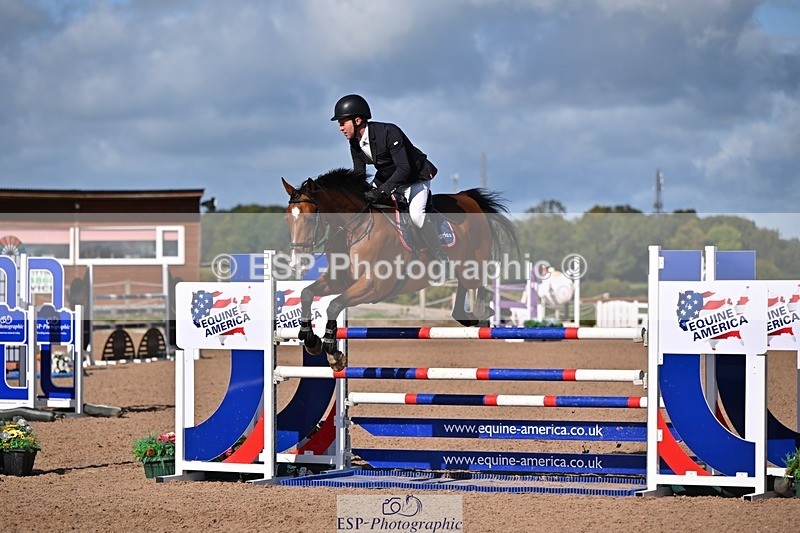 250912-102709-03911 - Cls 15 Snr Foxhunter