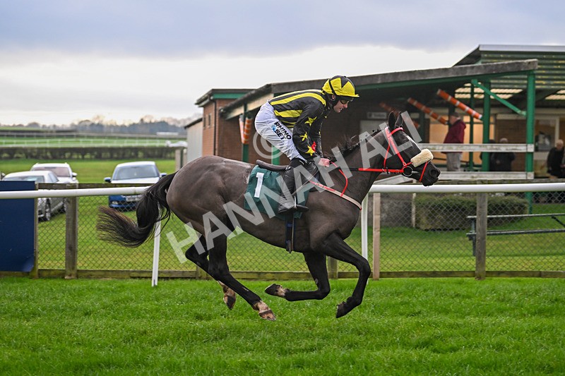 171224-Race 3-Not Staying Long-3156